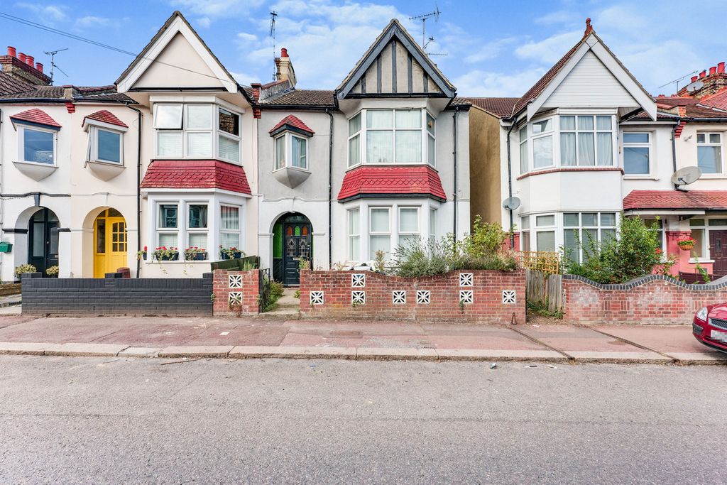 Property photo 1 of 15