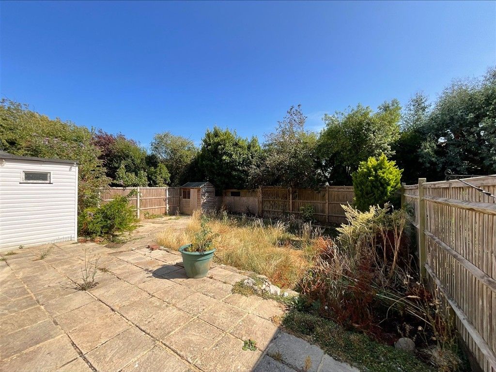 Property photo 2 of 24 Garden