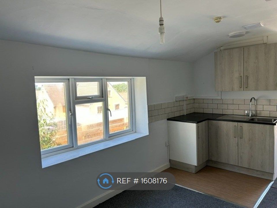 Property photo 2 of 3