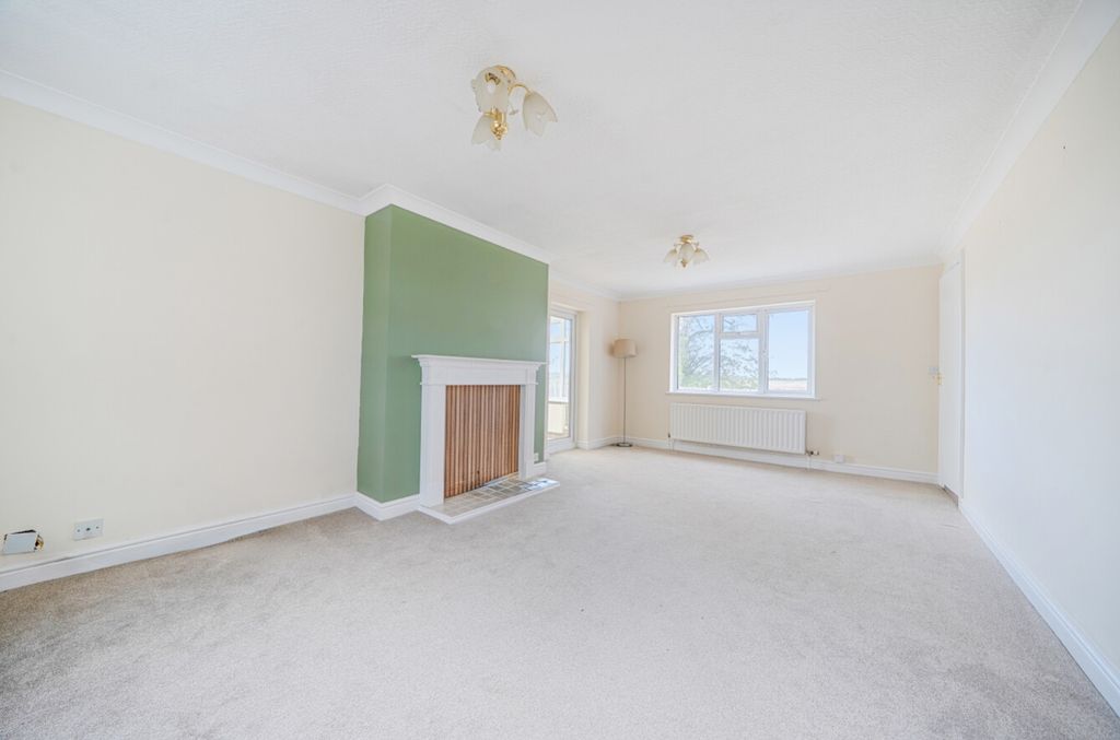 Property photo 2 of 28 1355815-9-68c9d89c6Fd6B