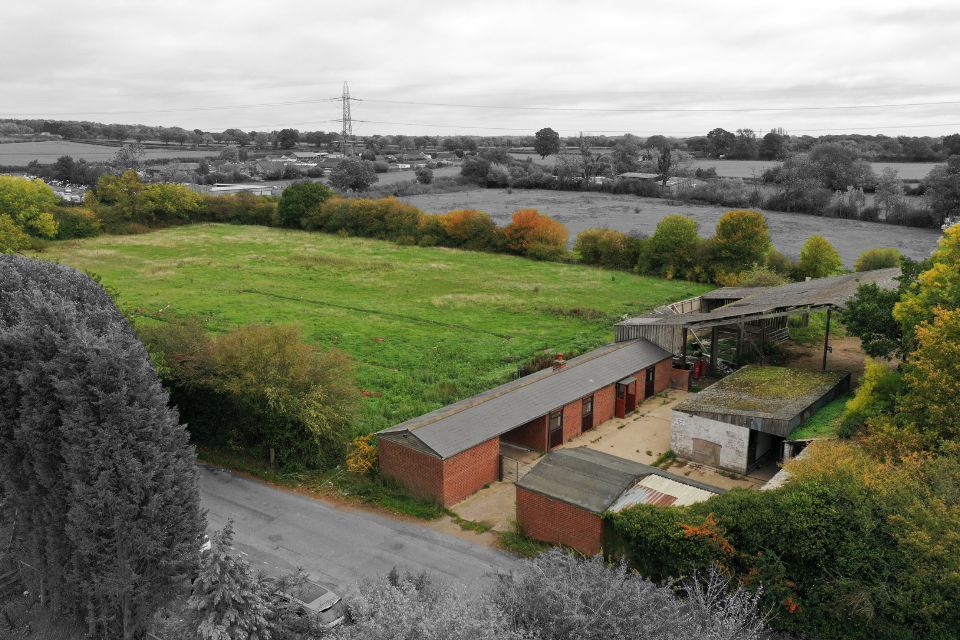 Property photo 1 of 7