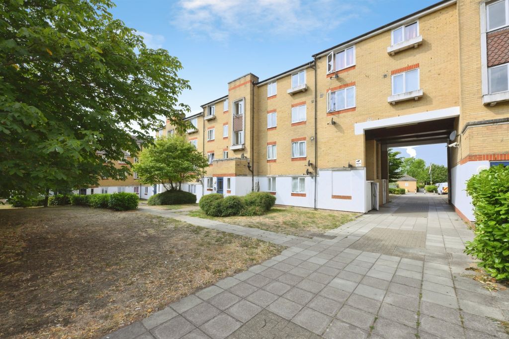 Property photo 1 of 11