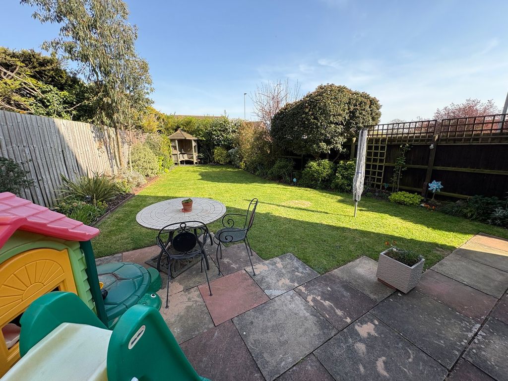 Property photo 2 of 13