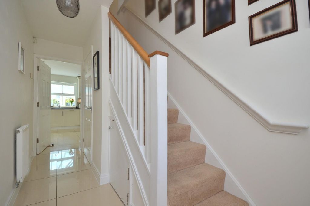 Property photo 2 of 24 Hallway