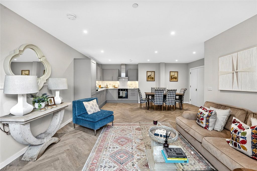 Property photo 3 of 17 Picture No. 34