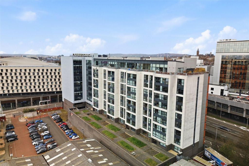 Property photo 1 of 16 Picture No. 23