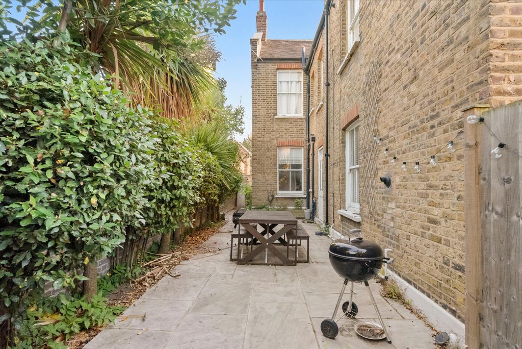 Property photo 3 of 13 Image