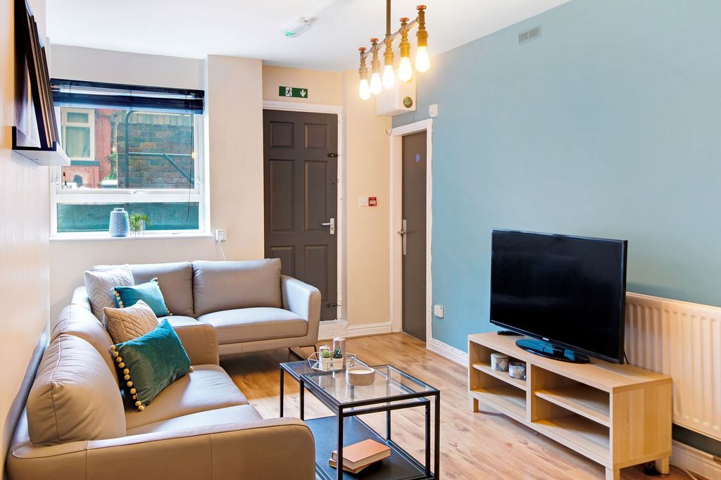 Property photo 1 of 12 Property Photo