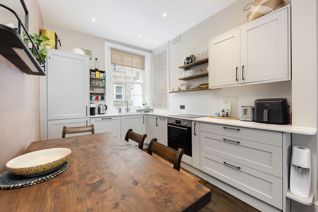 Property photo 2 of 13 Ponsonby Terrace  - 13 Of 23