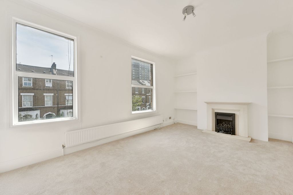 Property photo 2 of 9