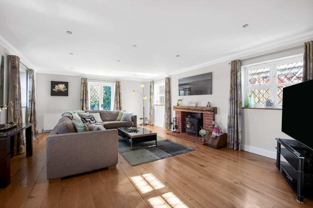 Property photo 3 of 30