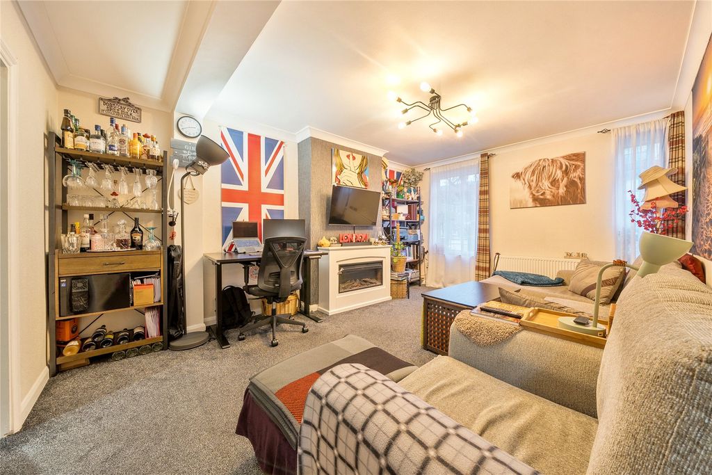 Property photo 2 of 12 Picture No. 05