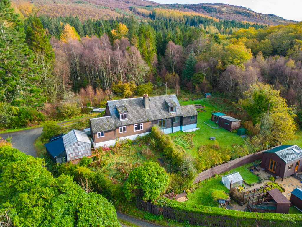 Property photo 2 of 36