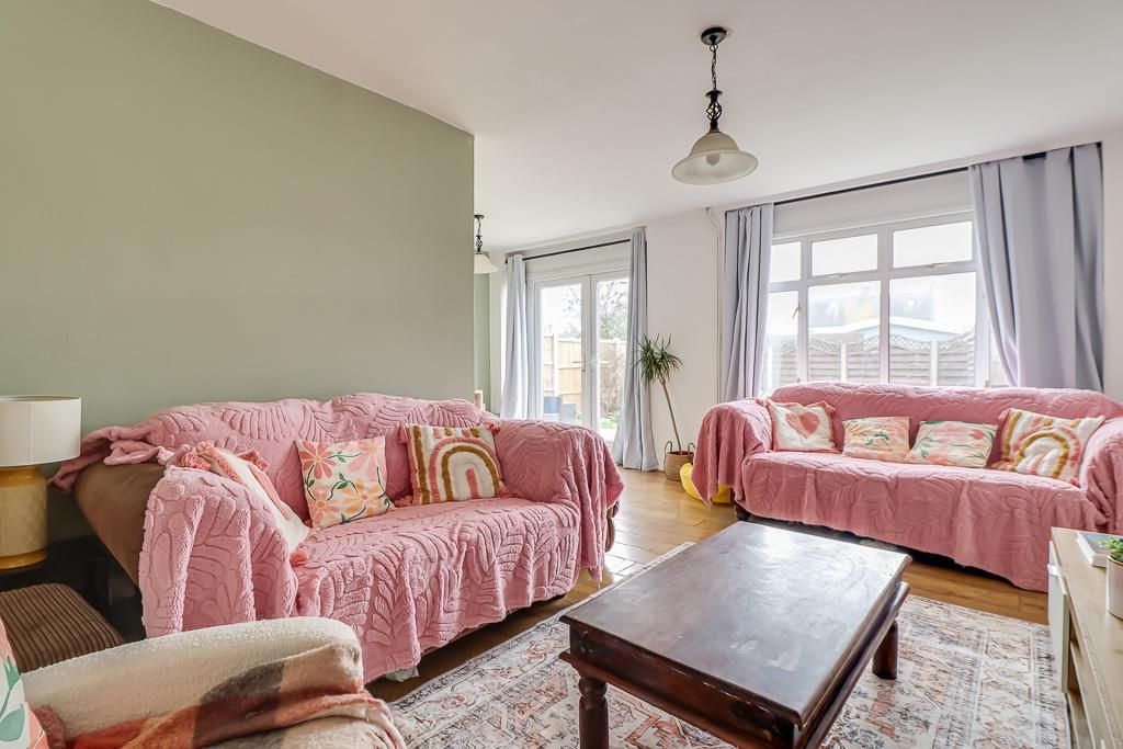 Property photo 3 of 14 Lounge/Diner