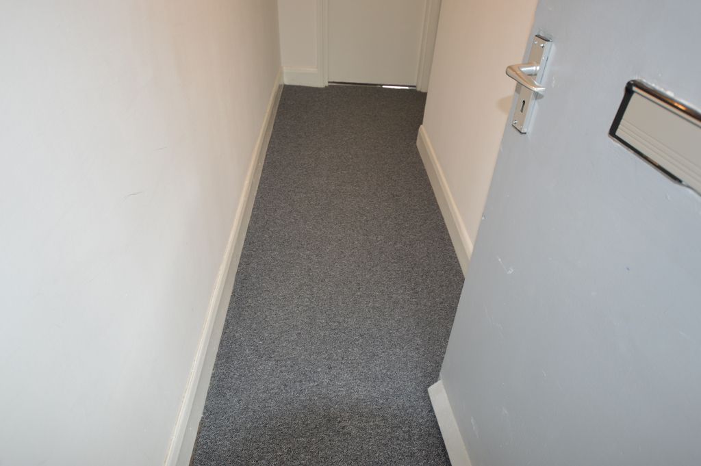 Property photo 3 of 37