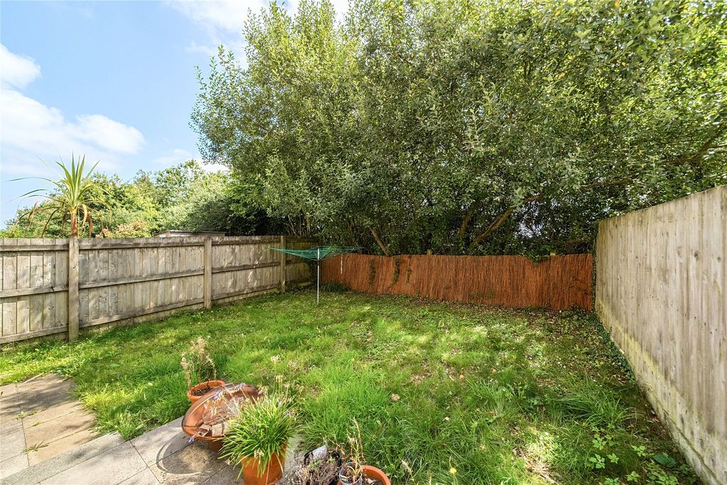 Property photo 3 of 15 Garden