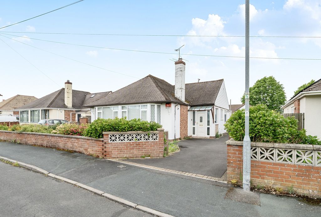 Property photo 1 of 13 1464548-20-6A0B7d...