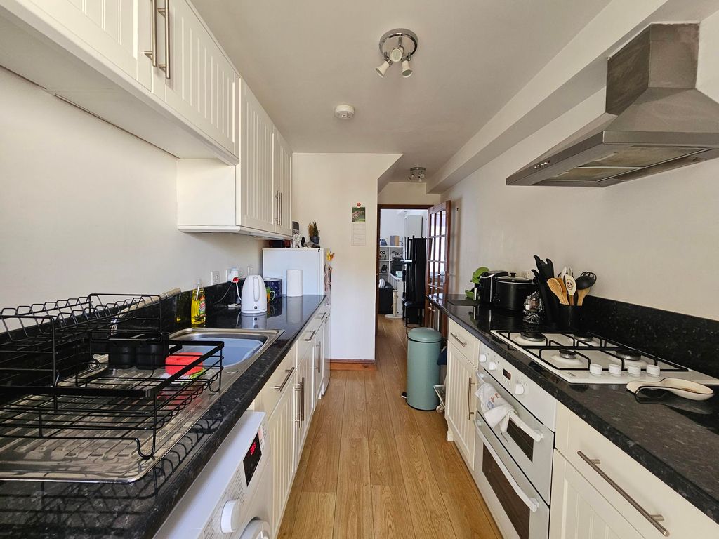 Property photo 2 of 8 Image