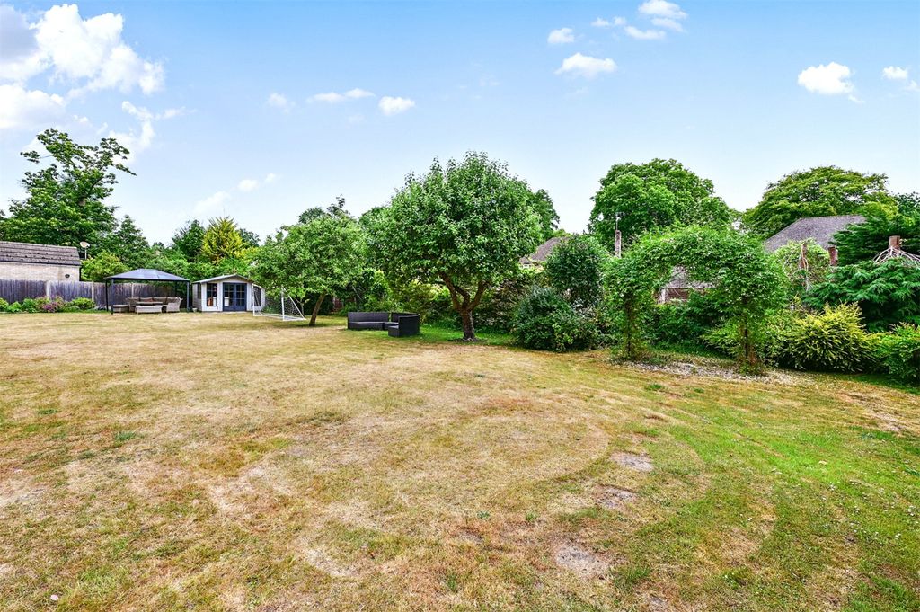 Property photo 3 of 19 Picture No. 16