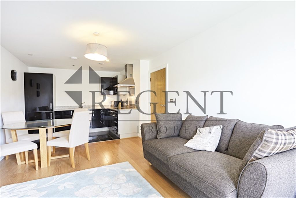 Property photo 3 of 8 Open Plan