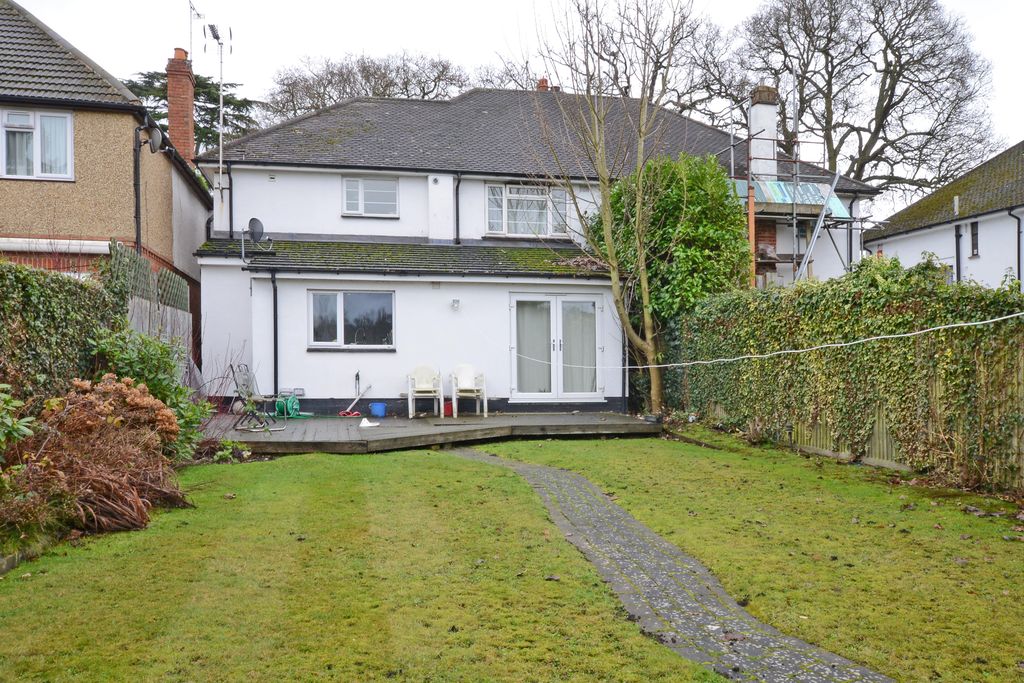 Property photo 1 of 9