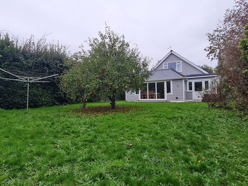 Property photo 2 of 21