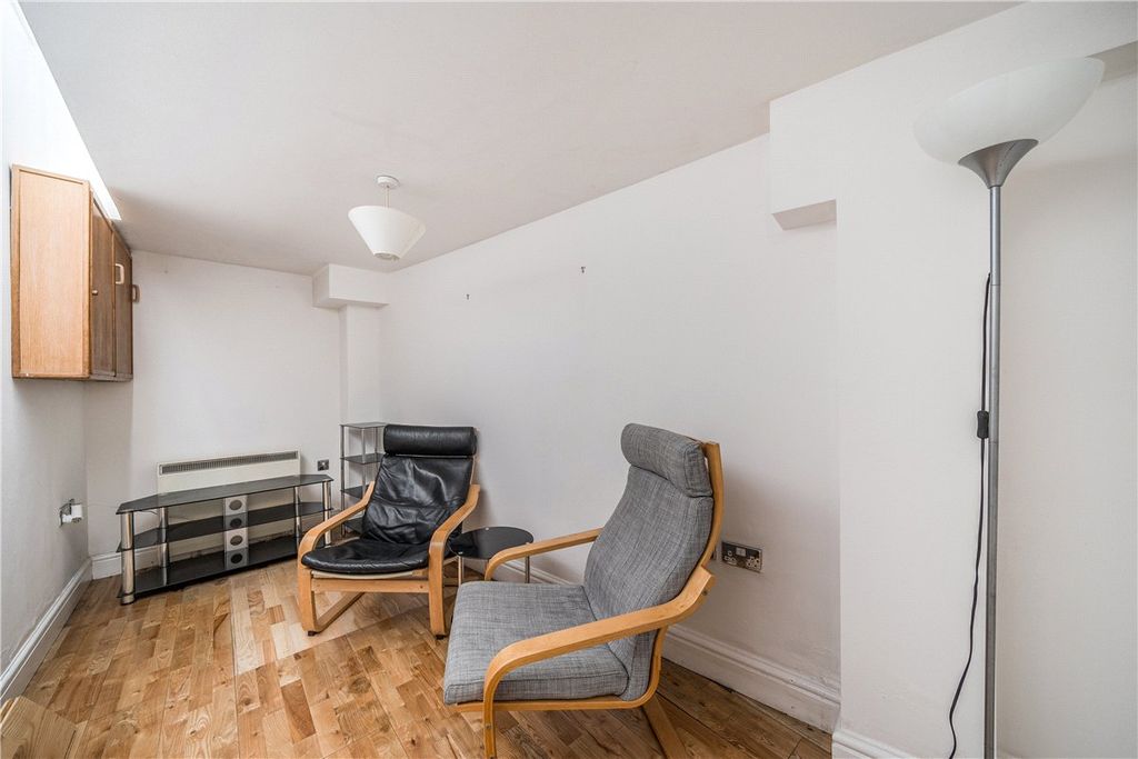 Property photo 3 of 10 Picture No. 03