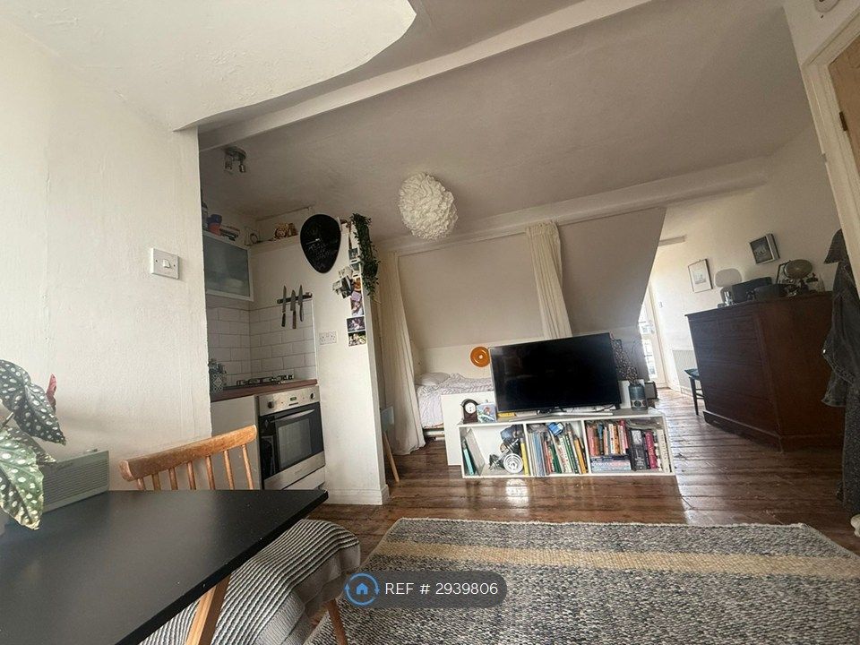 Property photo 2 of 7 Living Area 1