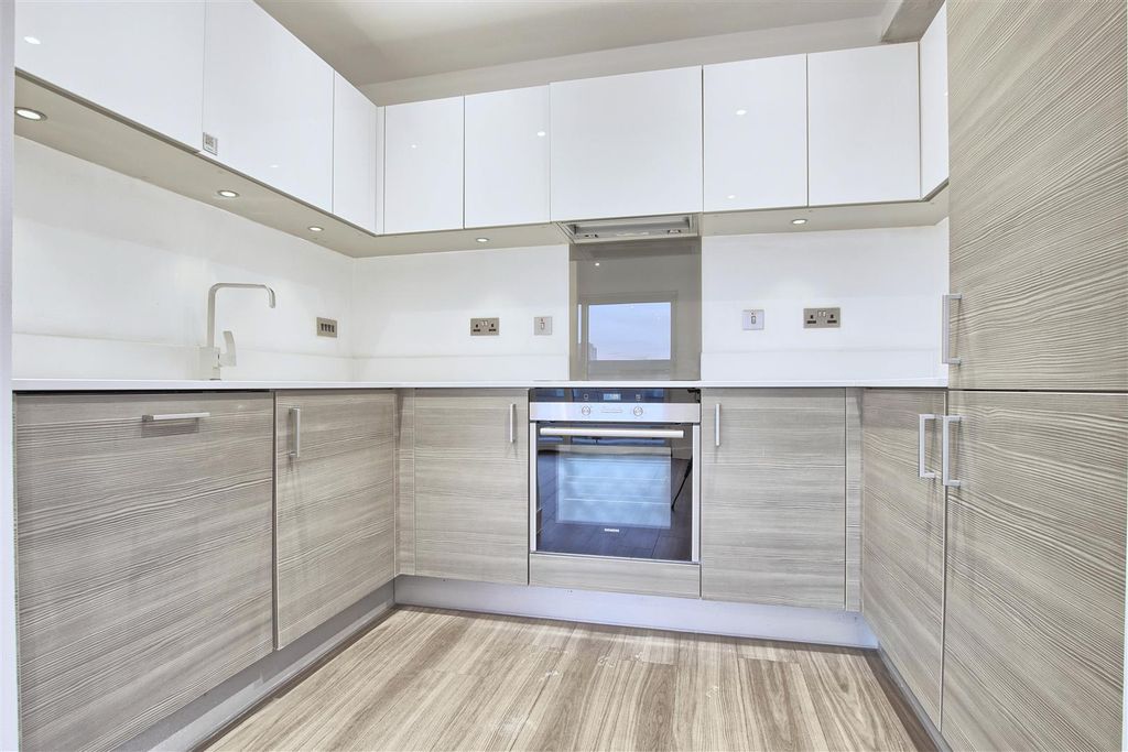 Property photo 2 of 13 Kitchen.Jpg