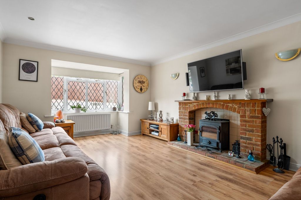 Property photo 3 of 18