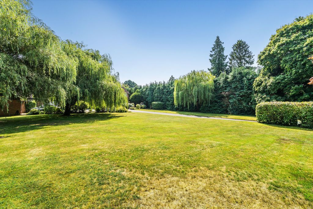 Additional image 22 of 6 bed detached house for saleSummers Lane, Hurtmore, Godalming, Surrey GU7