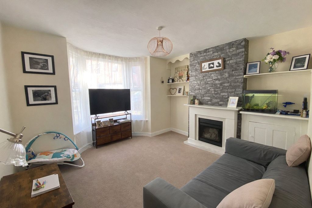 Property photo 2 of 10 Picture No. 20