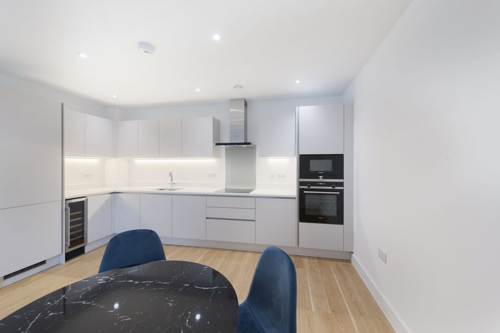 Property photo 2 of 9 Jll Kb  Let 35 Gu...