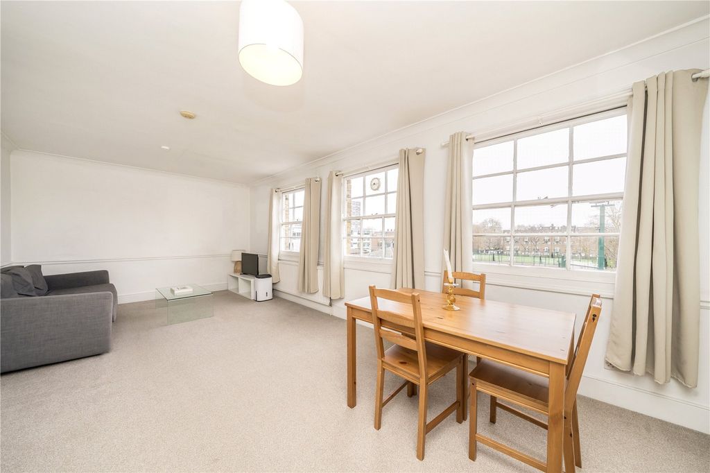 Property photo 2 of 9 Reception