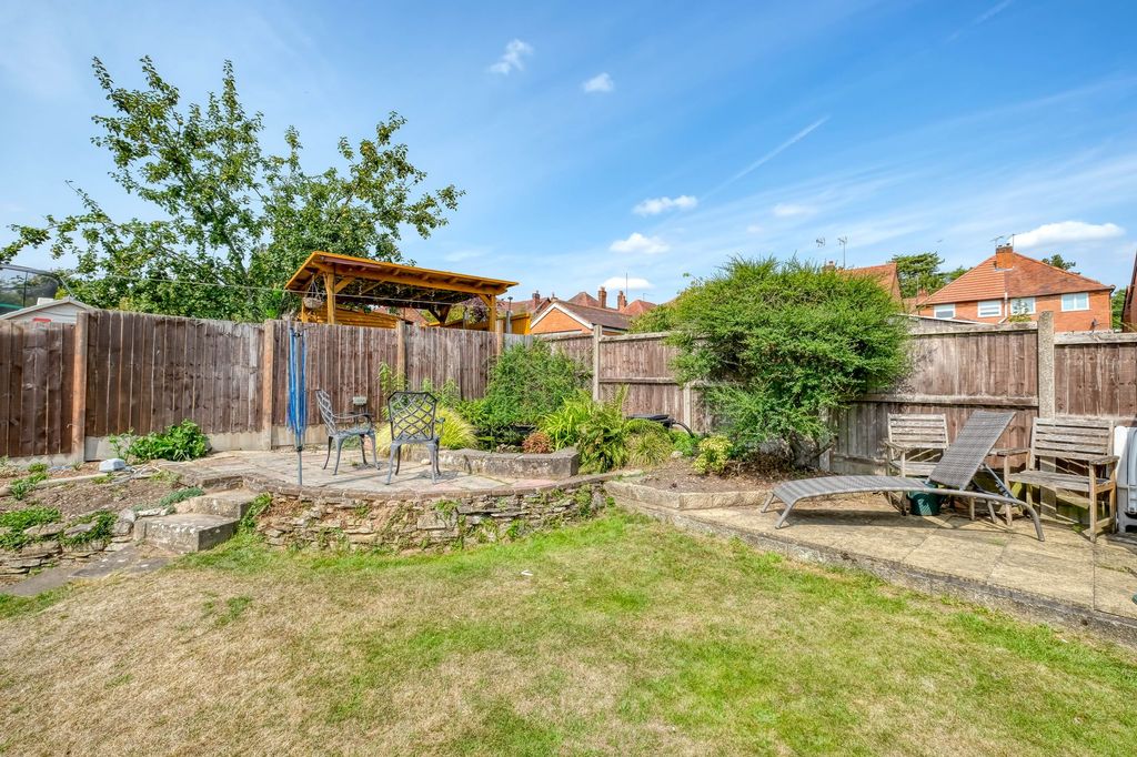 Property photo 2 of 17
