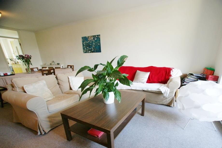 Property photo 1 of 5 2. Living Room.Jpg