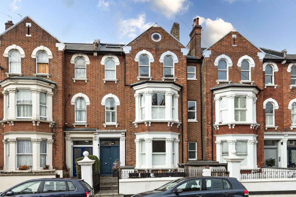 Property photo 2 of 25 1843064