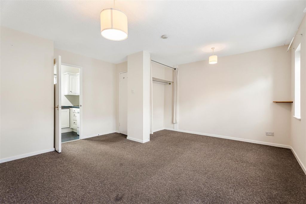 Property photo 1 of 7 5_94377.Jpg