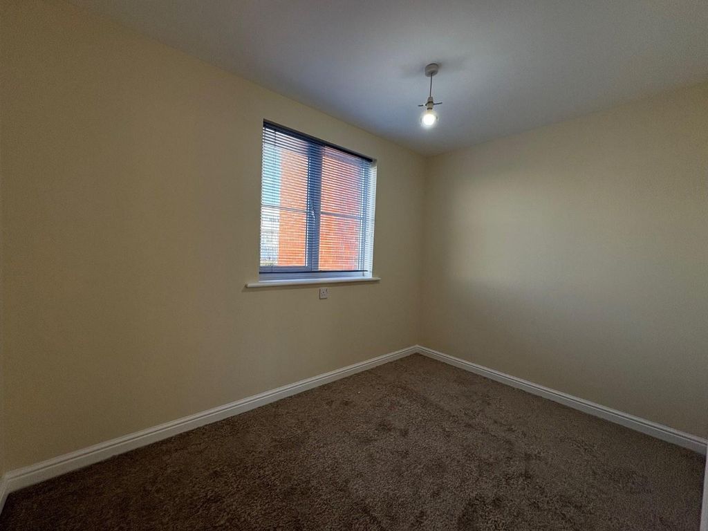 Property photo 3 of 7 12Ra- 2nd Bedroom.Jpg