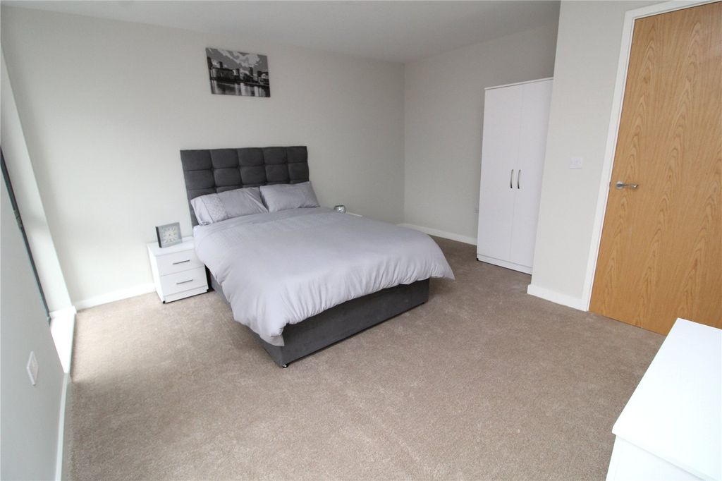 Property photo 2 of 9 Picture No. 02