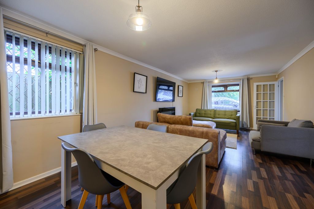 Property photo 3 of 16 Dsl_9952-Hdr