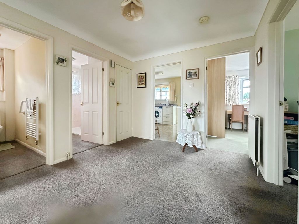 Property photo 3 of 21