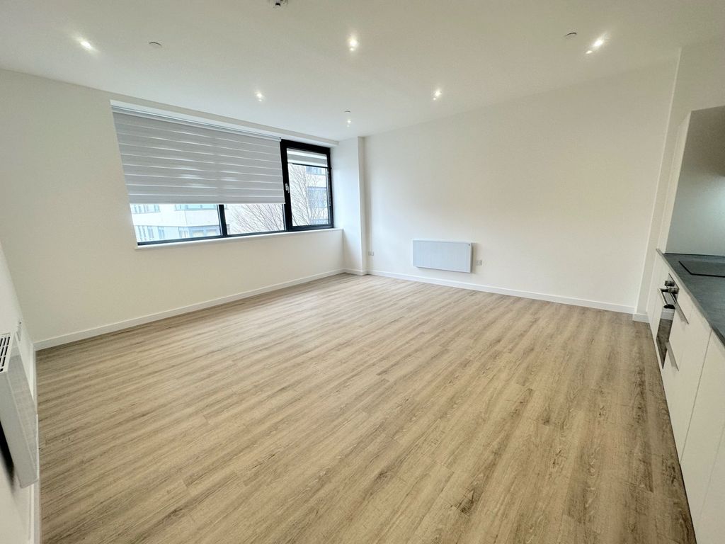 Property photo 3 of 9