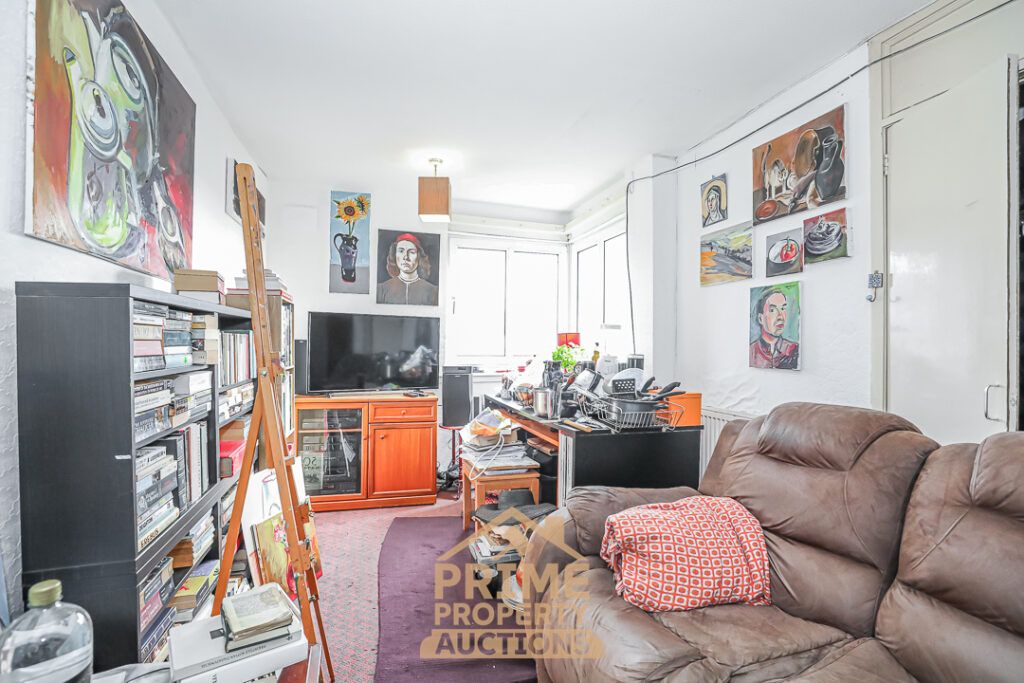 Property photo 2 of 22