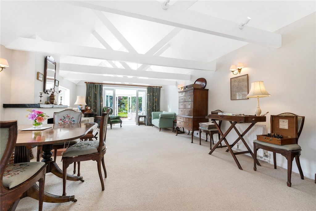 Property photo 2 of 16 Picture No. 27