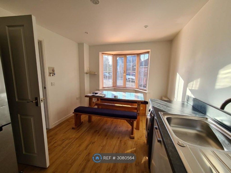 Property photo 2 of 14 Kitchen Diner