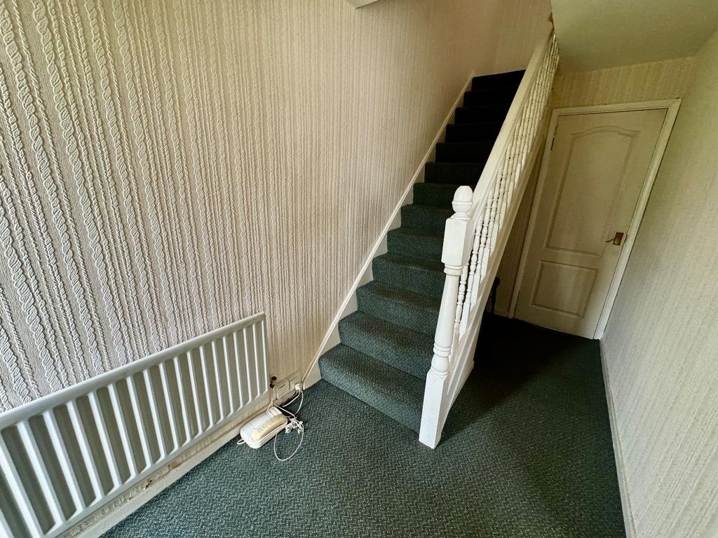 Property photo 2 of 12 Entrance Hallway