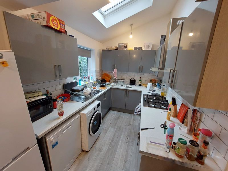 Property photo 2 of 9 Photo 1