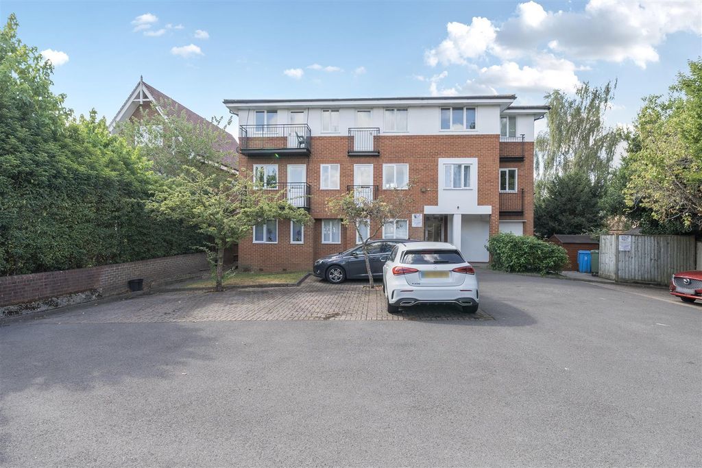 Property photo 1 of 14