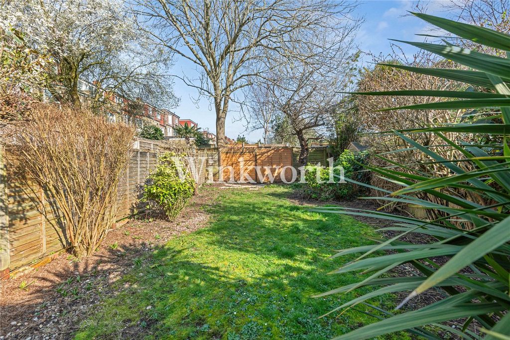 Property photo 3 of 22 Picture No. 03